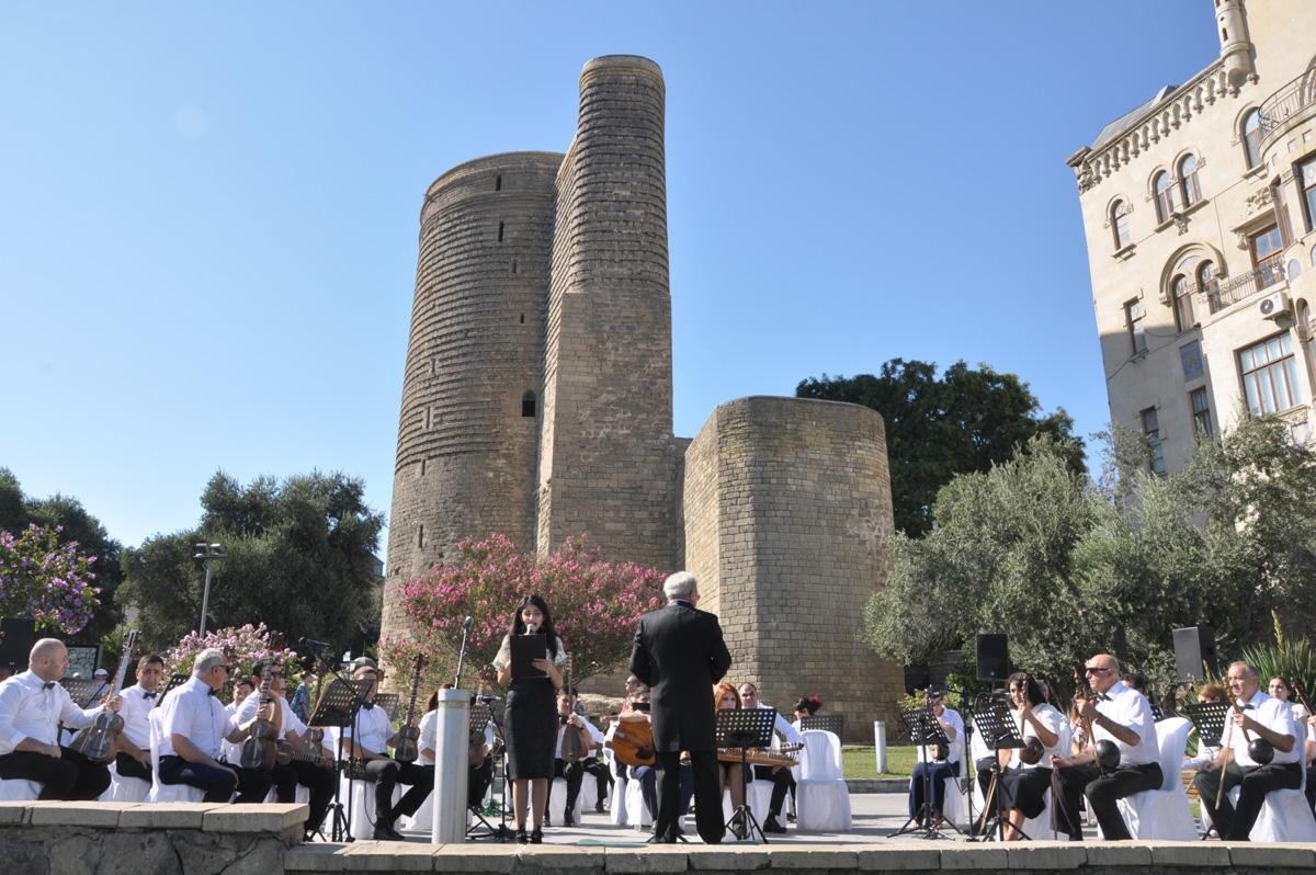 İçəri Şəhərdə "Musiqi Günü" konserti keçirilib (FOTO)