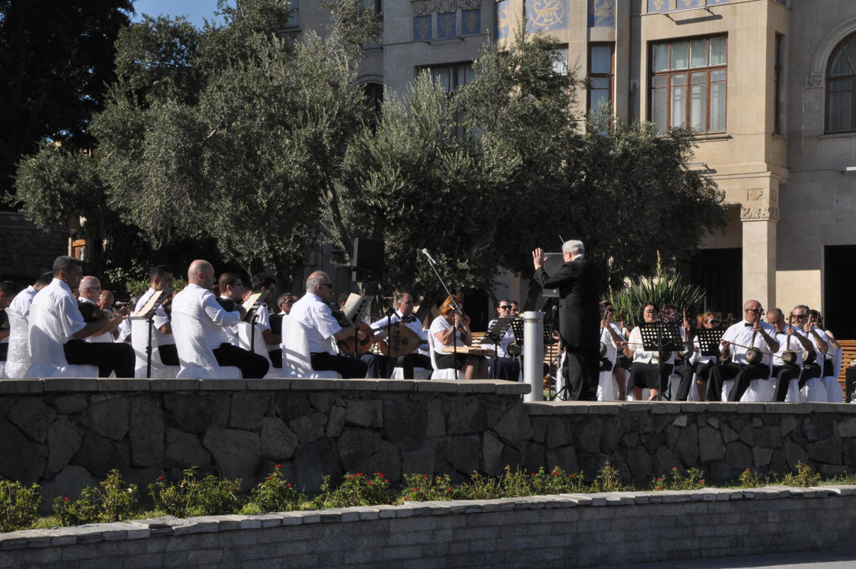 İçəri Şəhərdə "Musiqi Günü" konserti keçirilib (FOTO)