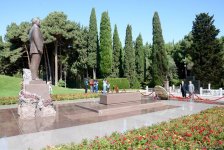 Azərbaycanda Neftçilər günü qeyd olunur (FOTOREPORTAJ)
