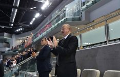 Azərbaycan Prezidenti İlham Əliyev voleybol üzrə milli komandamızın oyununa baxıb (FOTO)