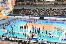 Azərbaycan Prezidenti İlham Əliyev voleybol üzrə milli komandamızın oyununa baxıb (FOTO)