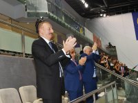 Prezident İlham Əliyev voleybol üzrə milli komandamızın oyununa baxıb (FOTO)