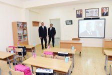 Prezident İlham Əliyev Salyan şəhər 2 saylı tam orta məktəbin yeni binasının açılışında iştirak edib (FOTO)