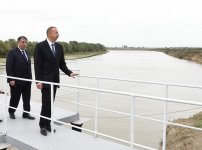 Prezident İlham Əliyev Neftçala rayonunun əkin sahələrinə suvarma suyunun verilməsi mərasimində iştirak edib (FOTO)
