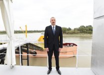 Prezident İlham Əliyev Neftçala rayonunun əkin sahələrinə suvarma suyunun verilməsi mərasimində iştirak edib (FOTO)