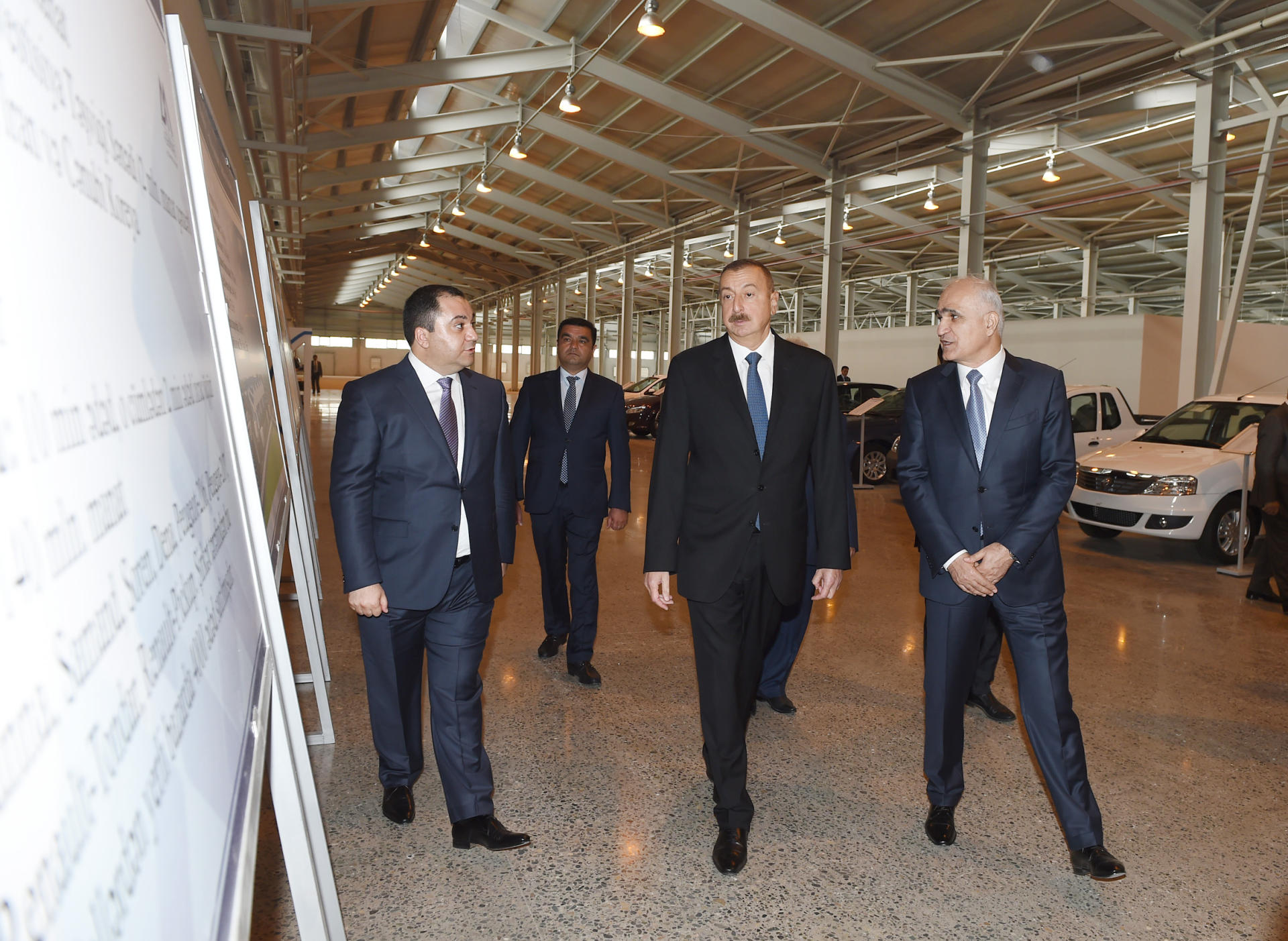 Prezident İlham Əliyev Neftçala Sənaye Məhəlləsinin açılışında iştirak edib (YENİLƏNİB) (FOTO)