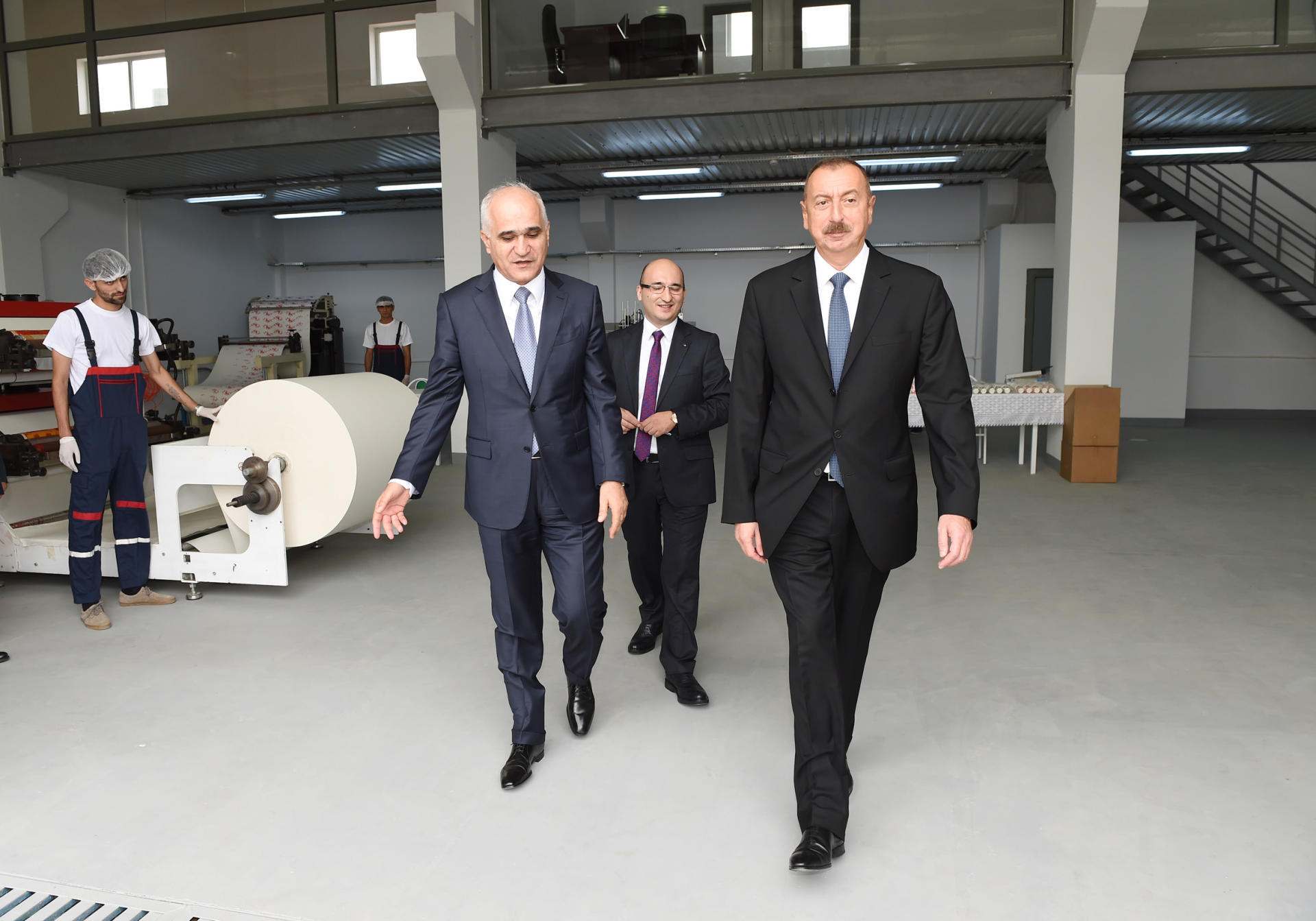 Prezident İlham Əliyev Neftçala Sənaye Məhəlləsinin açılışında iştirak edib (YENİLƏNİB) (FOTO)
