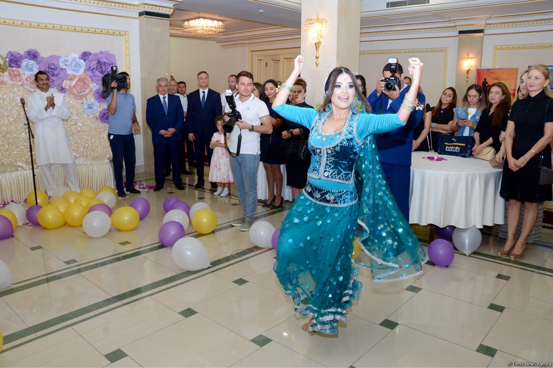Bakıda “Klassik Yoqa Məktəbi” açılıb (FOTO)