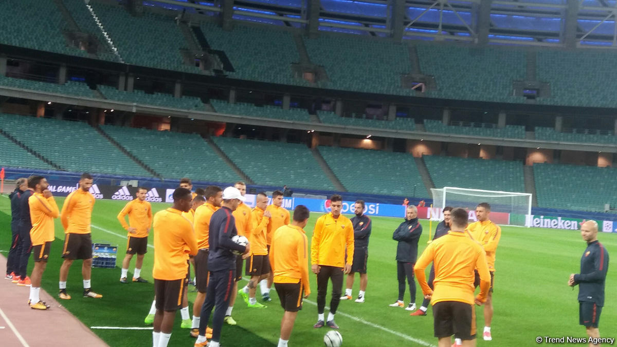 "Roma" Bakı Olimpiya Stadionunda məşq edir (FOTO)