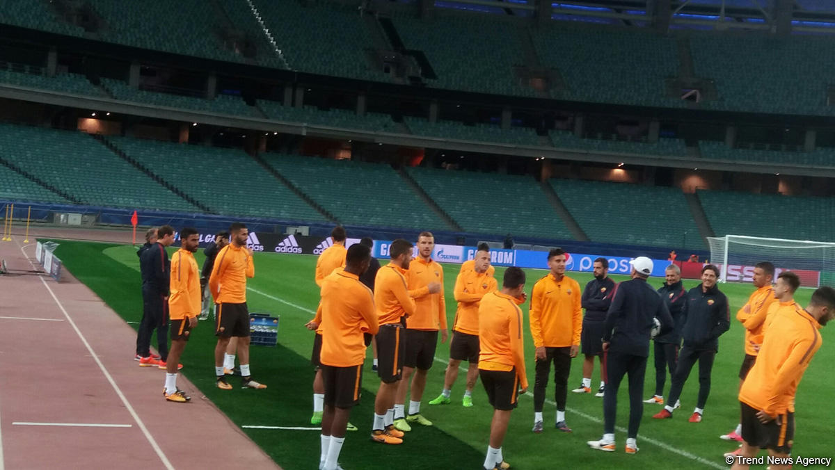 "Roma" Bakı Olimpiya Stadionunda məşq edir (FOTO)