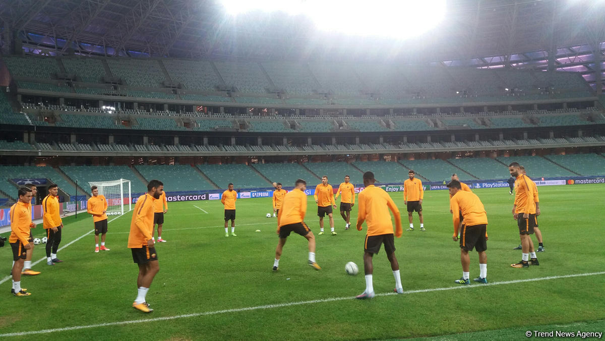 "Roma" Bakı Olimpiya Stadionunda məşq edir (FOTO)