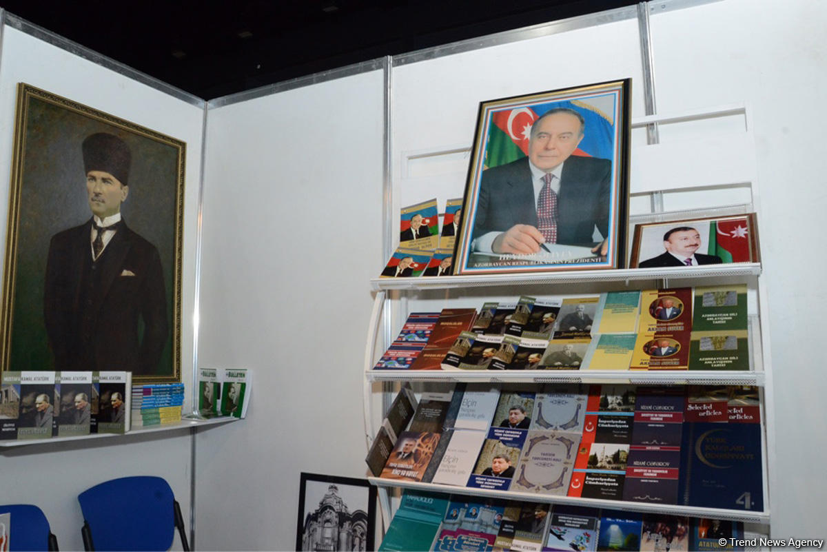 V Bakı Beynəlxalq Kitab Sərgi-Yarmarkasının açılışı olub (FOTO)