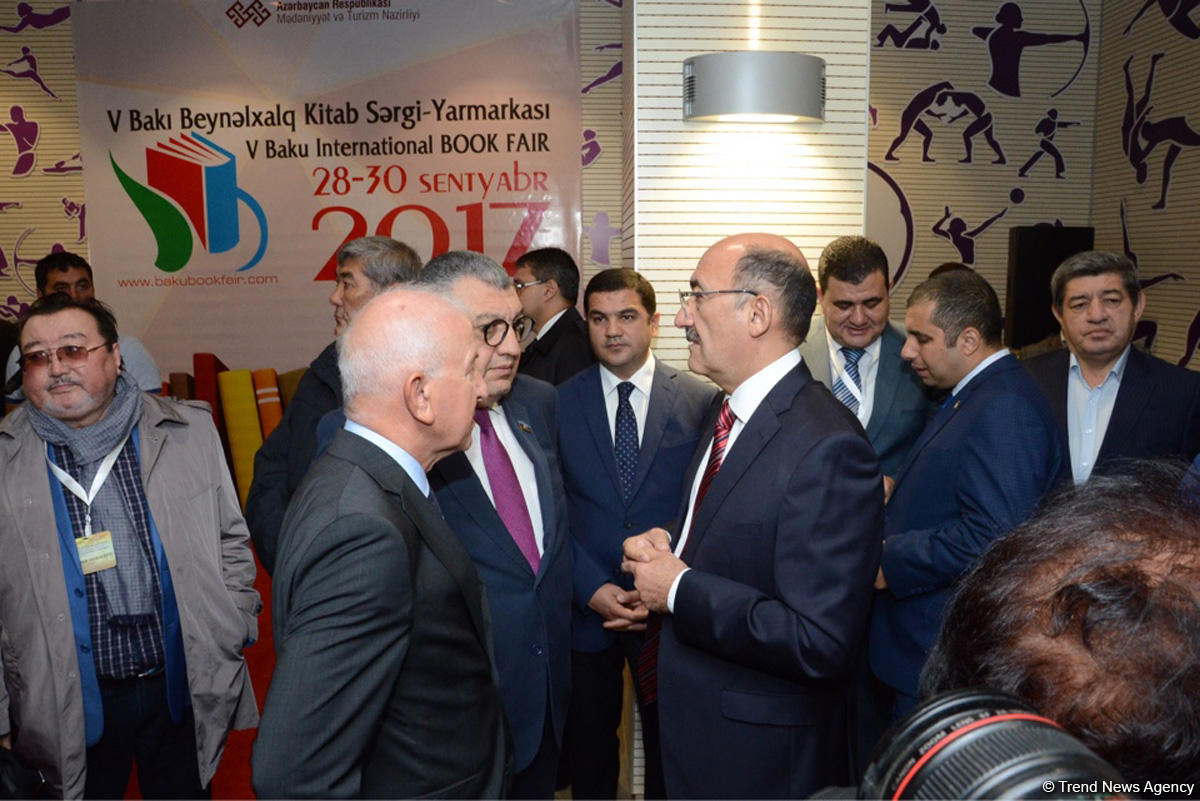 V Bakı Beynəlxalq Kitab Sərgi-Yarmarkasının açılışı olub (FOTO)
