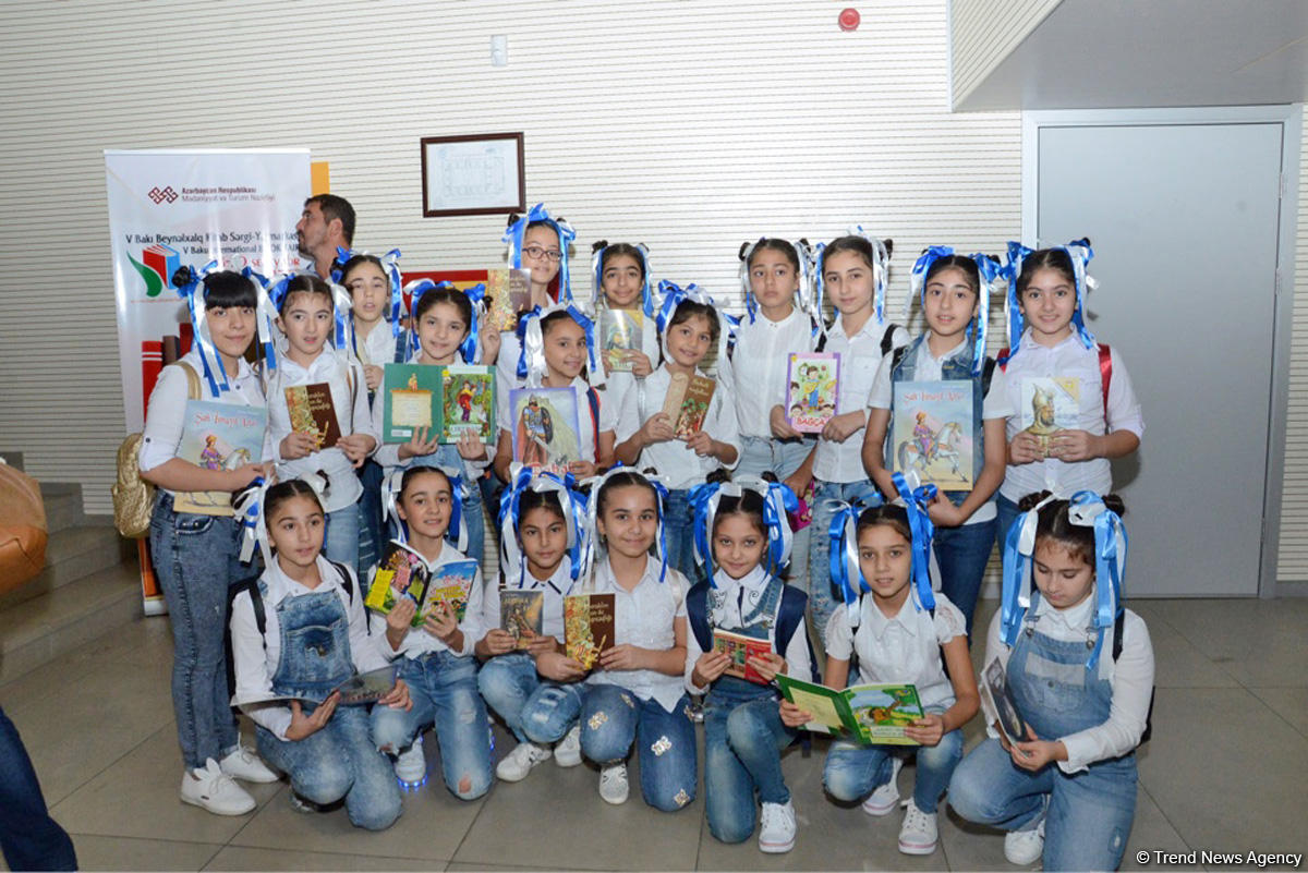 V Bakı Beynəlxalq Kitab Sərgi-Yarmarkasının açılışı olub (FOTO)