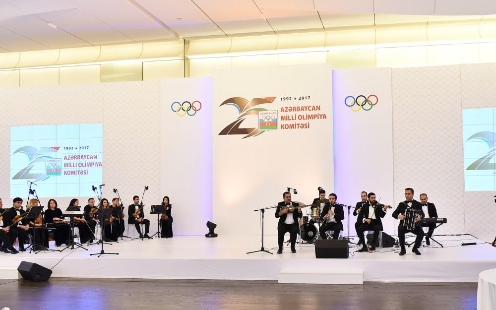 Prezident İlham Əliyevə Beynəlxalq Cüdo Federasiyasının ən yüksək mükafatı - qızıl medalı təqdim edilib (YENİLƏNİB-3) (FOTO)