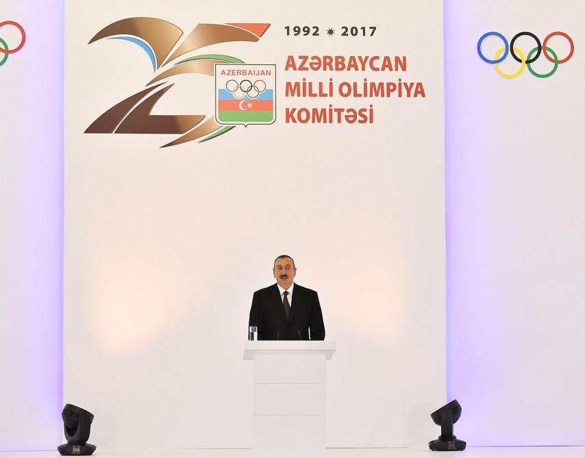 Prezident İlham Əliyevə Beynəlxalq Cüdo Federasiyasının ən yüksək mükafatı - qızıl medalı təqdim edilib (YENİLƏNİB-3) (FOTO)