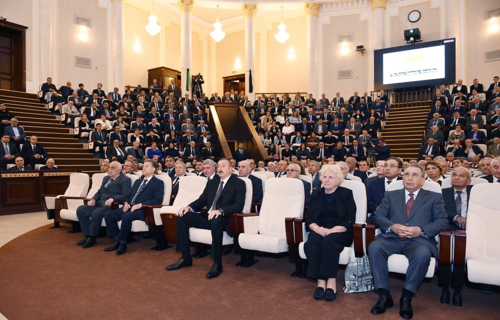 Prezident İlham Əliyev dünya şöhrətli alim Lütfi Zadə ilə vida mərasimində iştirak edib (FOTO) (YENİLƏNİB-2)