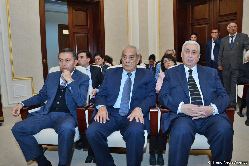 Lütfi Zadə ilə vida mərasimi keçirilib (FOTO)