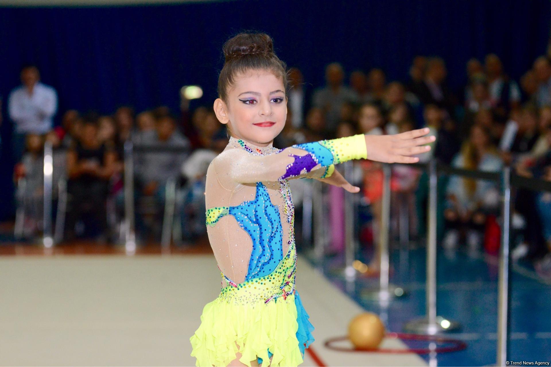 Bədii gimnastika üzrə Payız Ulduzları açıq birinciliyi keçirilib (FOTO)