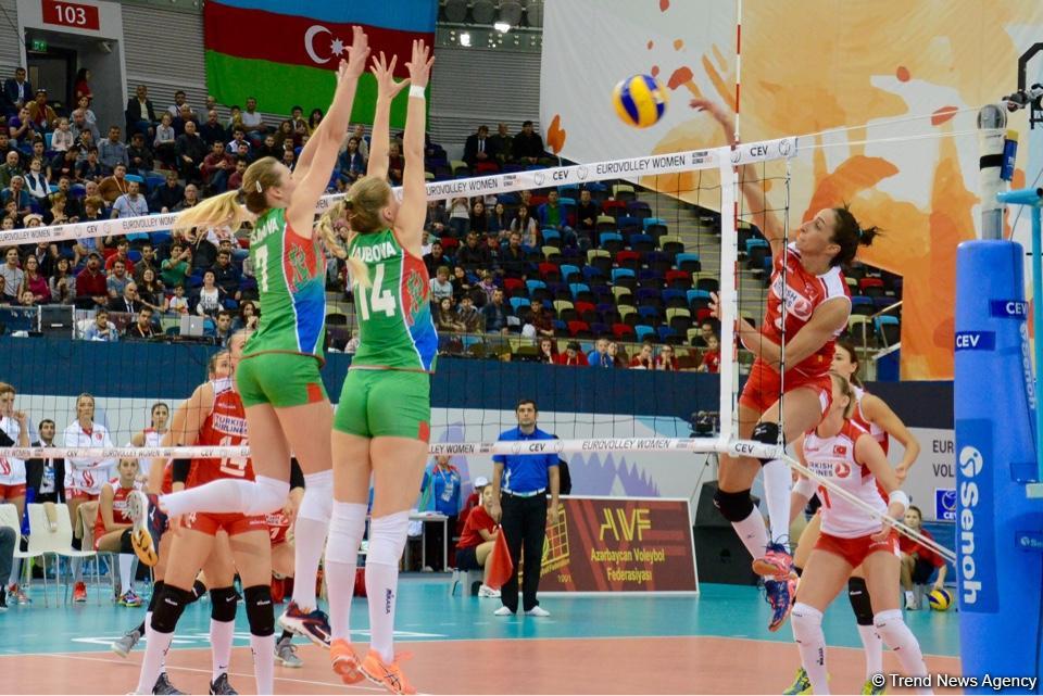 Voleybol millimiz Avropa Çemionatında növbəti oyununu keçirib (FOTOREPORTAJ)