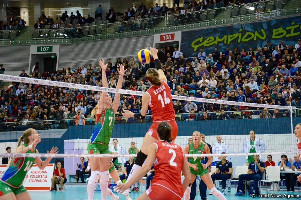 Voleybol millimiz Avropa Çemionatında növbəti oyununu keçirib (FOTOREPORTAJ)