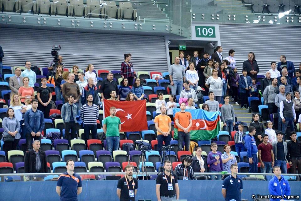 Voleybol millimiz Avropa Çemionatında növbəti oyununu keçirib (FOTOREPORTAJ)