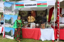 Azərbaycan Milli Geyim Mərkəzinin libasları Nigeriyada təqdim olunub (FOTO)