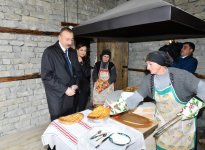 Prezident İlham Əliyev və xanımı Şamaxının Dəmirçi kəndində görülən işlərlə tanış olub (FOTO)