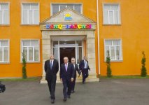 Prezident İlham Əliyev Qobustanda yeni tikilmiş 100 yerlik uşaq bağçasının açılışında iştirak edib (YENİLƏNİB) (FOTO)