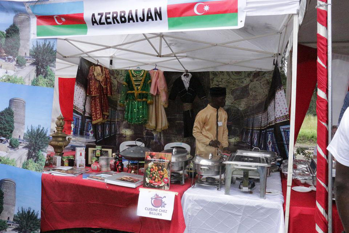 Azərbaycan Milli Geyim Mərkəzinin libasları Nigeriyada təqdim olunub (FOTO)