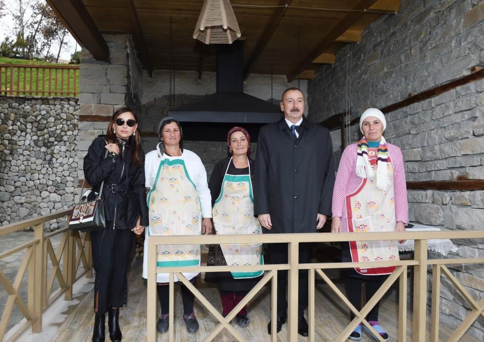 Prezident İlham Əliyev və xanımı Şamaxının Dəmirçi kəndində görülən işlərlə tanış olub (FOTO)