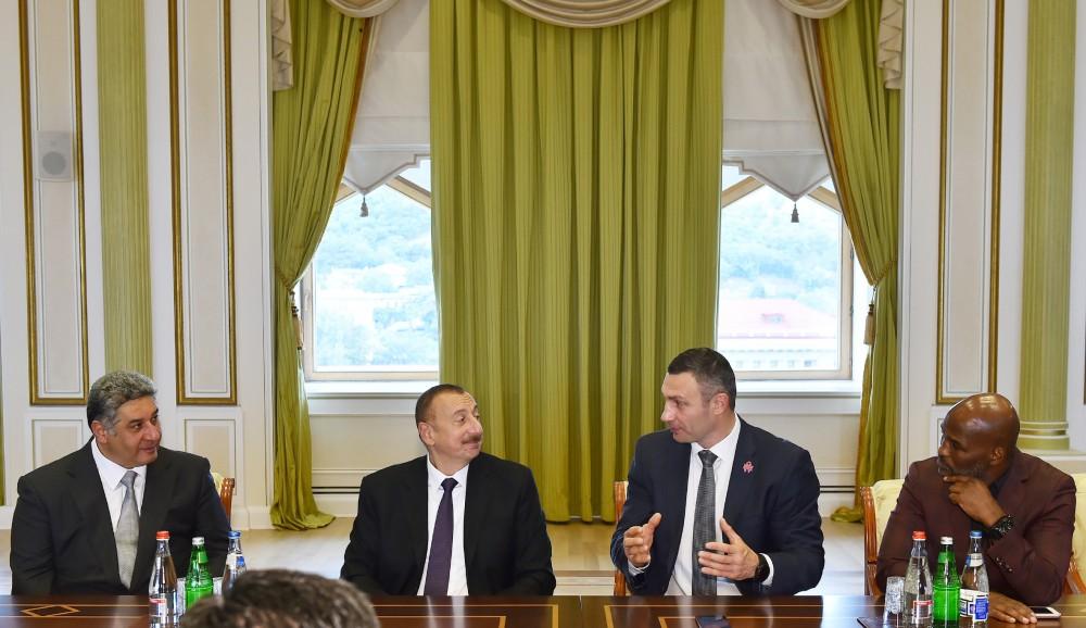 Prezident İlham Əliyev Ümumdünya Boks Şurasının 55-ci Konvensiyasının iştirakçılarını qəbul edib (FOTO) (YENİLƏNİB-2)
