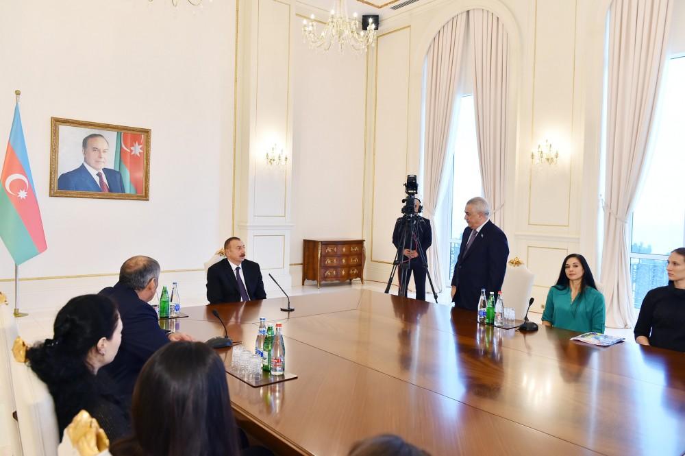 Prezident İlham Əliyev: Azərbaycan dünya Olimpiya ailəsində artıq öz layiqli yerini tutub (FOTO) (YENİLƏNİB)