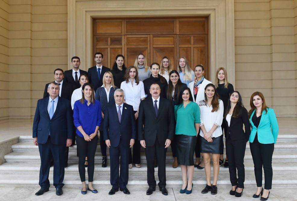 Prezident İlham Əliyev: Azərbaycan dünya Olimpiya ailəsində artıq öz layiqli yerini tutub (FOTO) (YENİLƏNİB)
