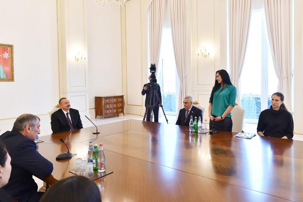 Prezident İlham Əliyev: Azərbaycan dünya Olimpiya ailəsində artıq öz layiqli yerini tutub (FOTO) (YENİLƏNİB)