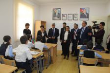 Bilik Fondu Cocuq Mərcanlıda müəllimləri təbrik edib (FOTO)