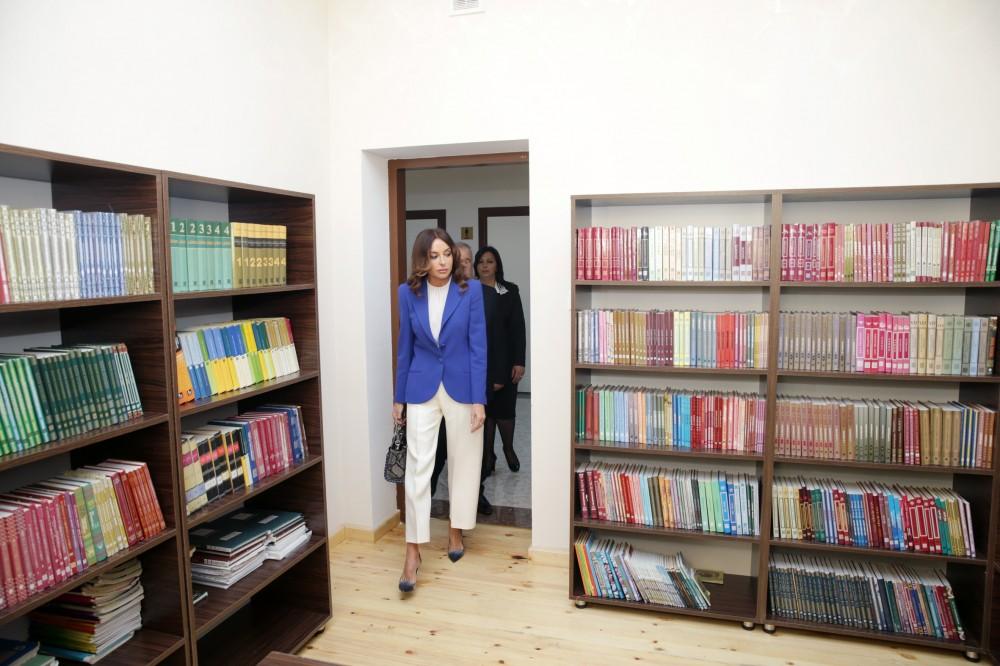 Azərbaycanın Birinci vitse-prezidenti Ramanada Qubadlı rayon Xanlıq kənd orta məktəbinin yeni binasında yaradılan şəraitlə tanış olub  (FOTO)