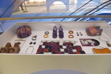 Mehriban Əliyeva Aleksandr Vasilyev Fondunun kolleksiyasından ibarət "Modernizm və moda" sərgisinin açılışında iştirak edib (FOTO)