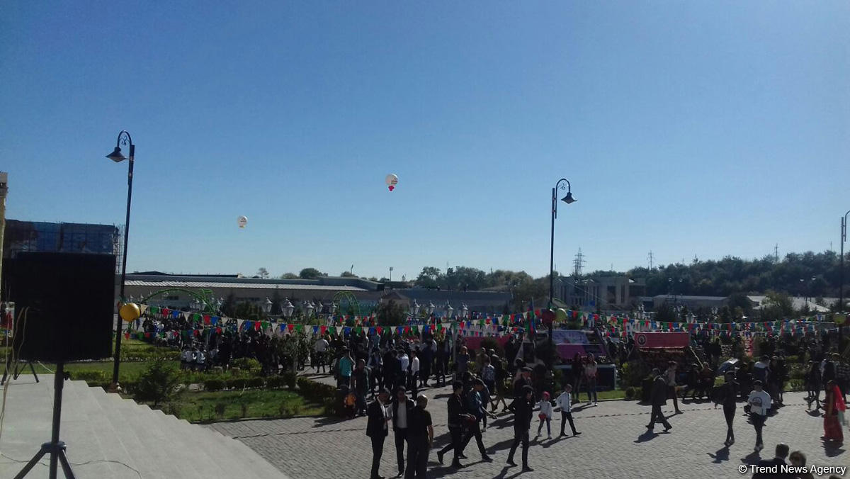 Qubada “Alma bayramı” və “Xalça festivalı” (FOTO)