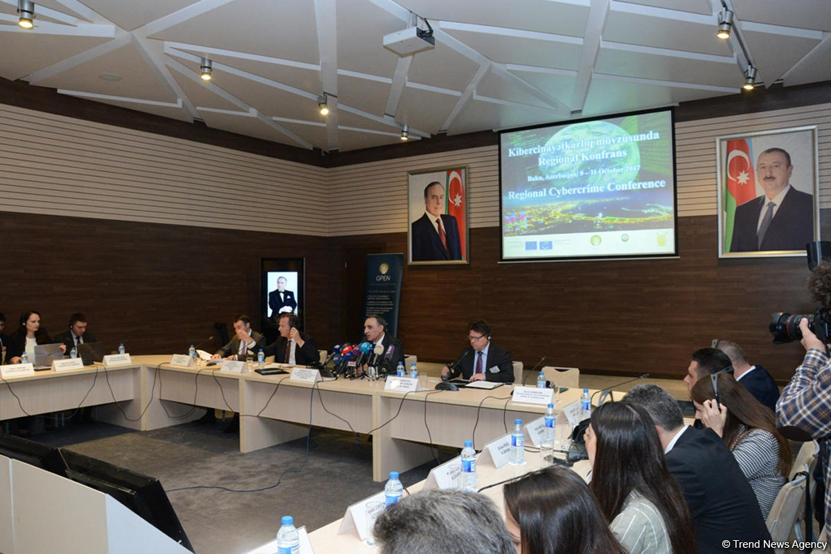 Bakıda kibercinayətkarlıq mövzusunda regional konfrans keçirilir (FOTO)