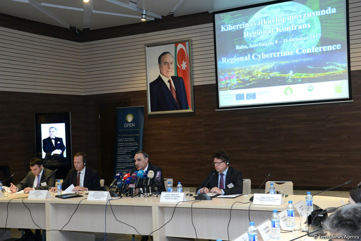 Bakıda kibercinayətkarlıq mövzusunda regional konfrans keçirilir (FOTO)