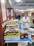 Bakıda bal yarmarkasının iştirakçılarının sayı artıb (FOTO)