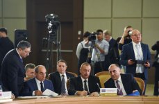 Prezident İlham Əliyev MDB Dövlət Başçıları Şurasının geniş tərkibdə iclasında iştirak edib (YENİLƏNİB) (FOTO)