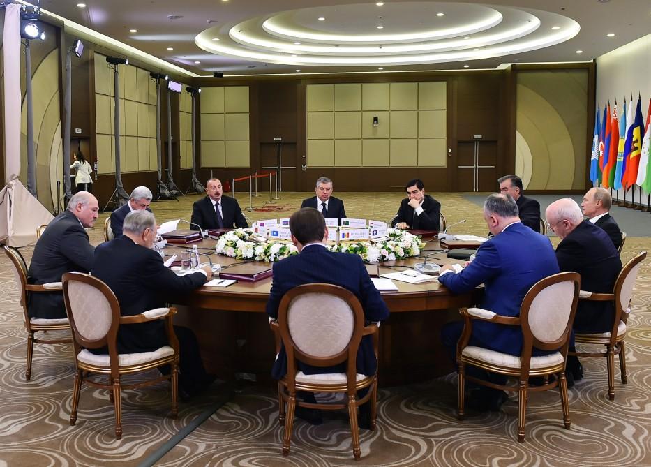 Prezident İlham Əliyev Soçidə MDB Dövlət Başçıları Şurasının məhdud tərkibdə iclasında iştirak edib (YENİLƏNİB-2) (FOTO)