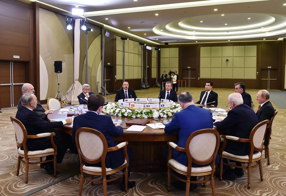 Prezident İlham Əliyev Soçidə MDB Dövlət Başçıları Şurasının məhdud tərkibdə iclasında iştirak edib (YENİLƏNİB-2) (FOTO)