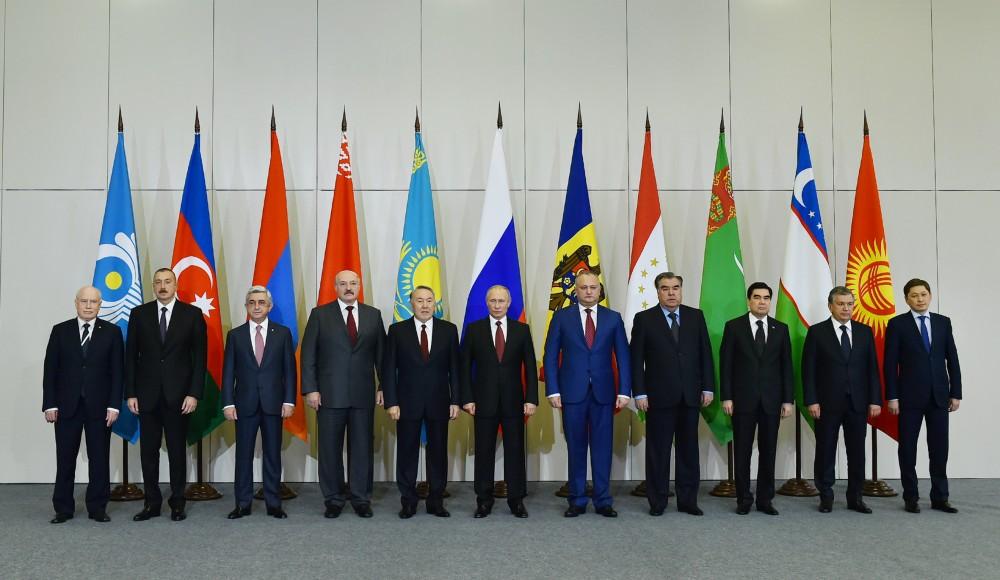 Prezident İlham Əliyev Soçidə MDB Dövlət Başçıları Şurasının məhdud tərkibdə iclasında iştirak edib (YENİLƏNİB-2) (FOTO)