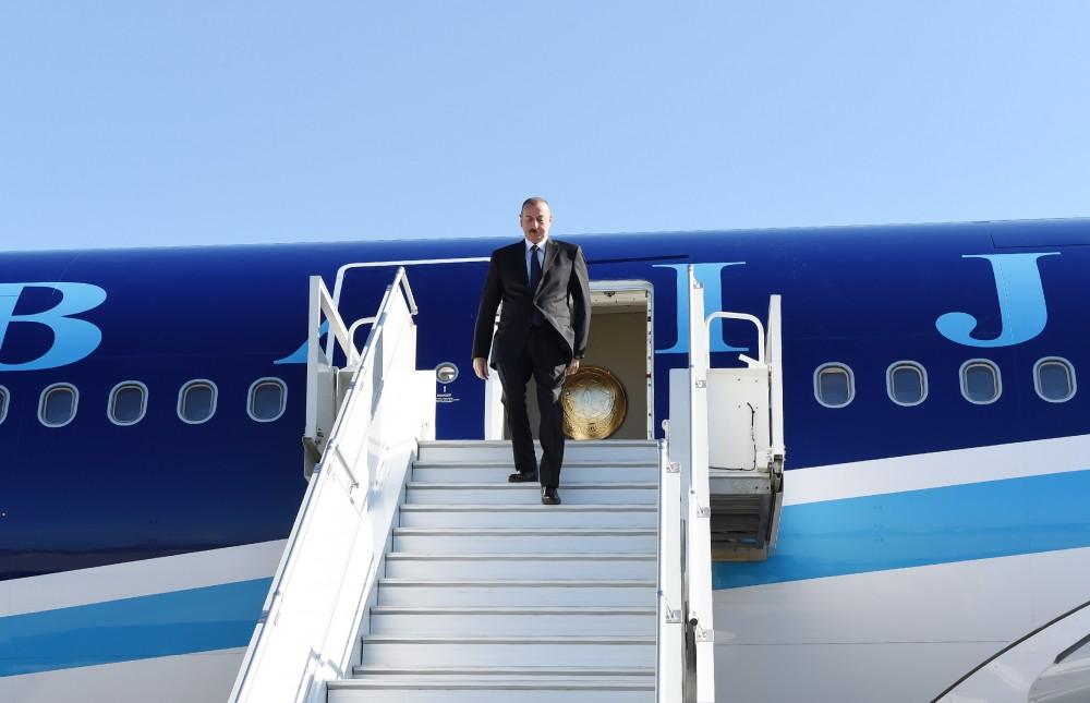 Prezident İlham Əliyev Rusiyanın Soçi şəhərinə səfərə gəlib (FOTO)