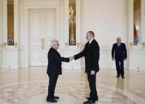 Prezident İlham Əliyev Yunanıstan səfirinin etimadnaməsini qəbul edib (FOTO) (YENİLƏNİB)