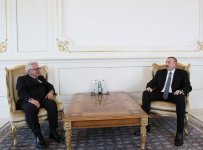 Prezident İlham Əliyev Yunanıstan səfirinin etimadnaməsini qəbul edib (FOTO) (YENİLƏNİB)