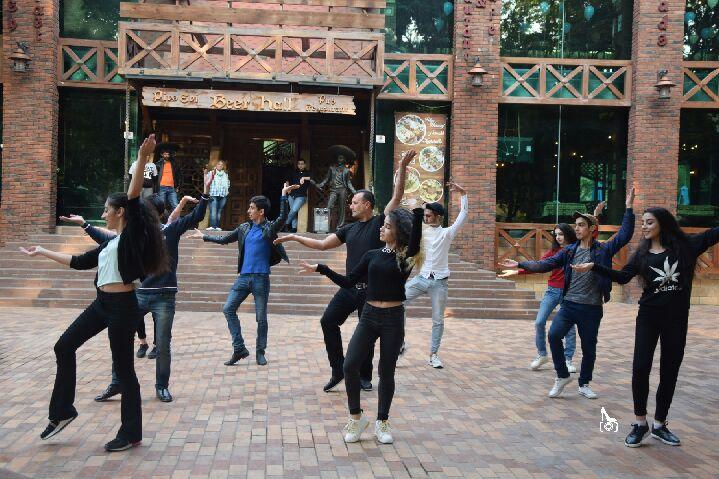 Bakıda "Bollywood Night" gecəsinə həsr olunmuş flaşmob keçirilib (FOTO/VİDEO)